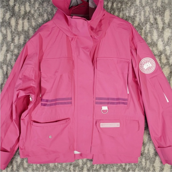 Canada Goose Women's Mordaga Rain Jacket in Summit Pink Size Medium 8801L1 $970 - Picture 6 of 16